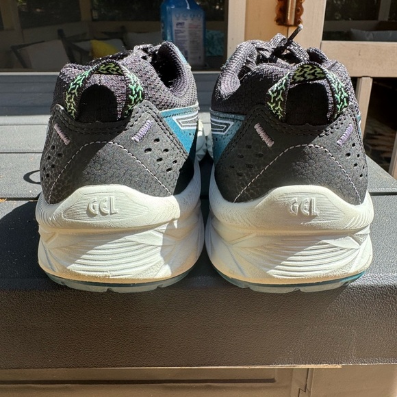 ASICS Gel Venture - Picture 4 of 4